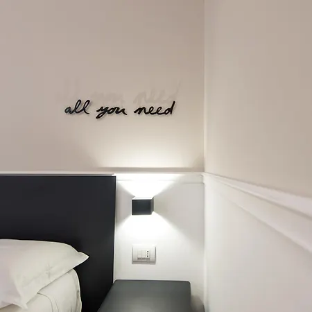 Five Boutique 2* Naples