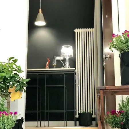 בית הארחה Five Boutique נאפולי